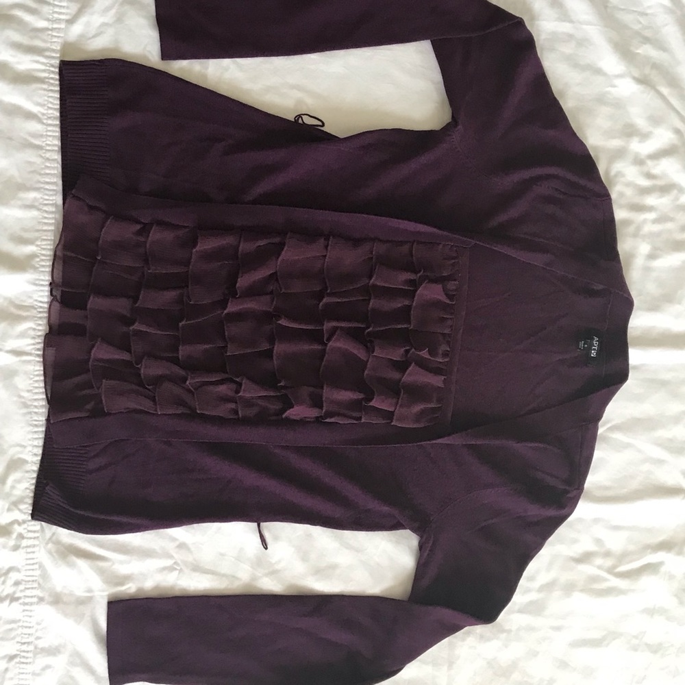 Magento sweater top